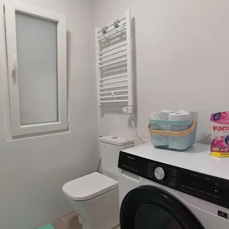 Simple Y Practico Apartmán A Coruña